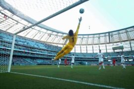 Türkiye'nin Gelmiş Geçmiş En İyi Kalecileri 7 Türkiye'nin gelmiş geçmiş en iyi kalecileri